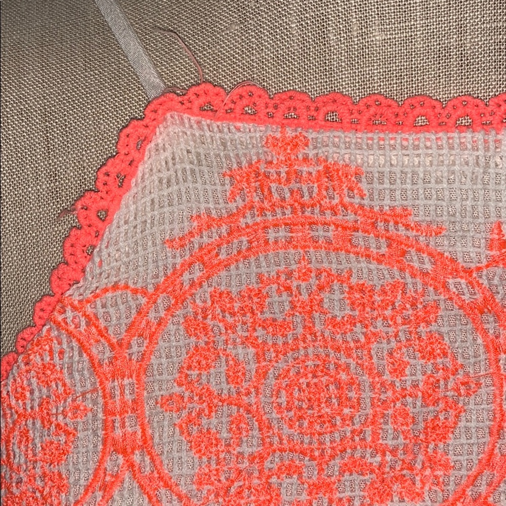 Boho Embroidered Halter - Picture 4 of 8